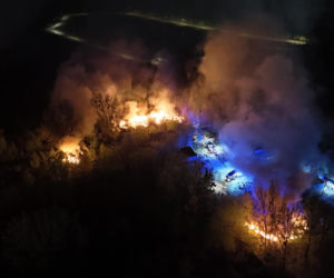 Pożar dzikiego wysypiska na Targówku