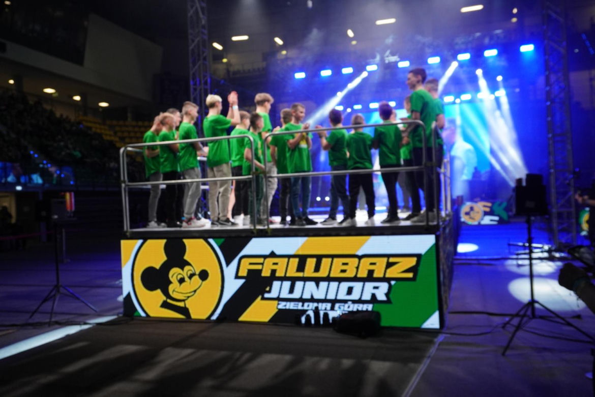 Prezentacja KSF Falubazu 2024. Wielka feta w CRS w Zielonej Górze.  Jak wygląda nowy Kevlar?