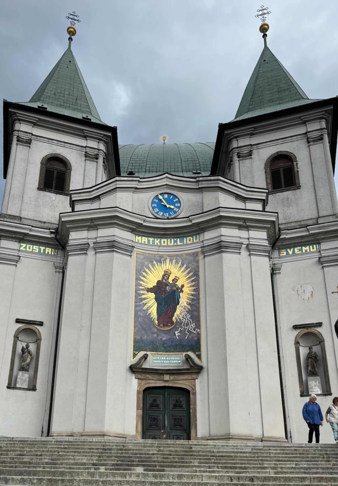 Sanktuarium, Svaty Hostyn