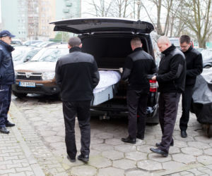 Kraków. Zwłoki matki i noworodka znalezione w piwnicy