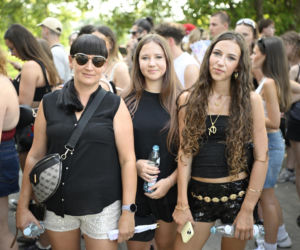 Drugi koncert The Weeknd w Warszawie. Najwierniejsi fani nie przestraszyli się morderczego upału. Znajdź się na zdjęciach