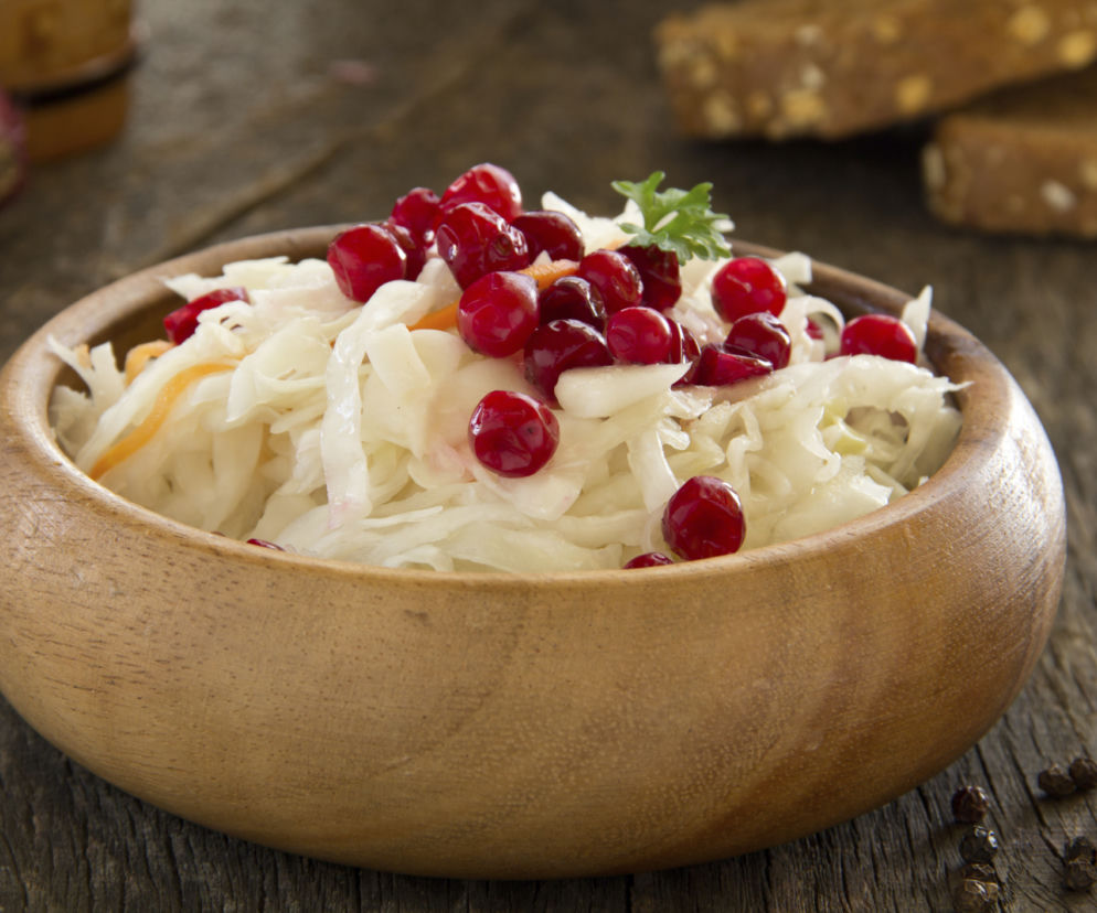 kapusta-kwaszona-z-zurawinami-przepis-na-witaminy-na-zime.jpg