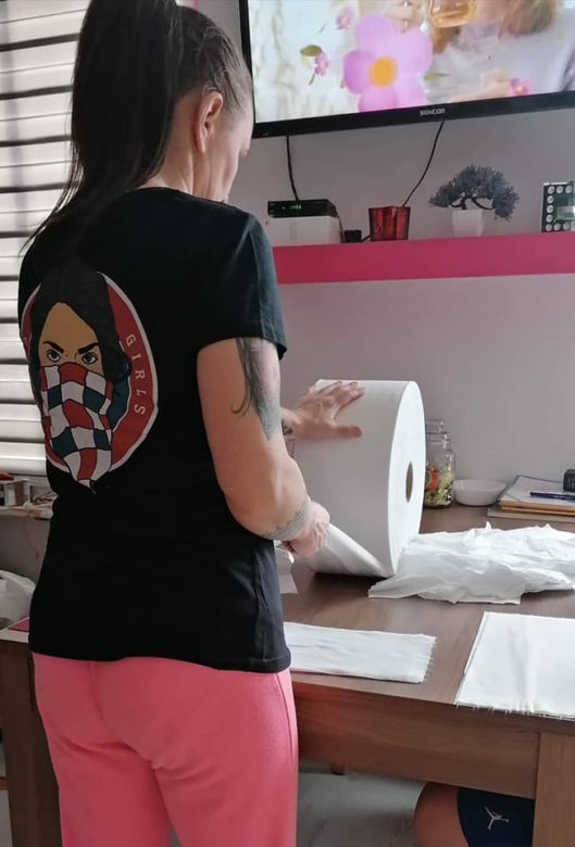 Kibice na pomoc szpitalom i lekarzom. Tak pomagają dziewczyny z Torcida Girls. Zobaczcie [ZDJĘCIA]
