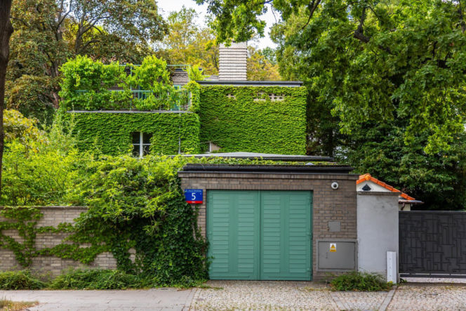 Willa Romualda Gutta, Hoene-Wrońskiego 5 w Warszawie