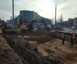 Przebudowa torowiska na pl. Szarych Szeregów