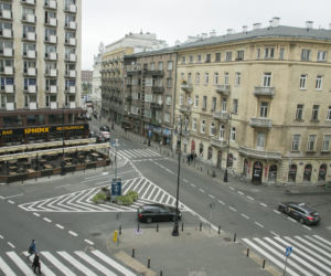 Epidemia zabiła reprezentacyjną ulicę w Warszawie