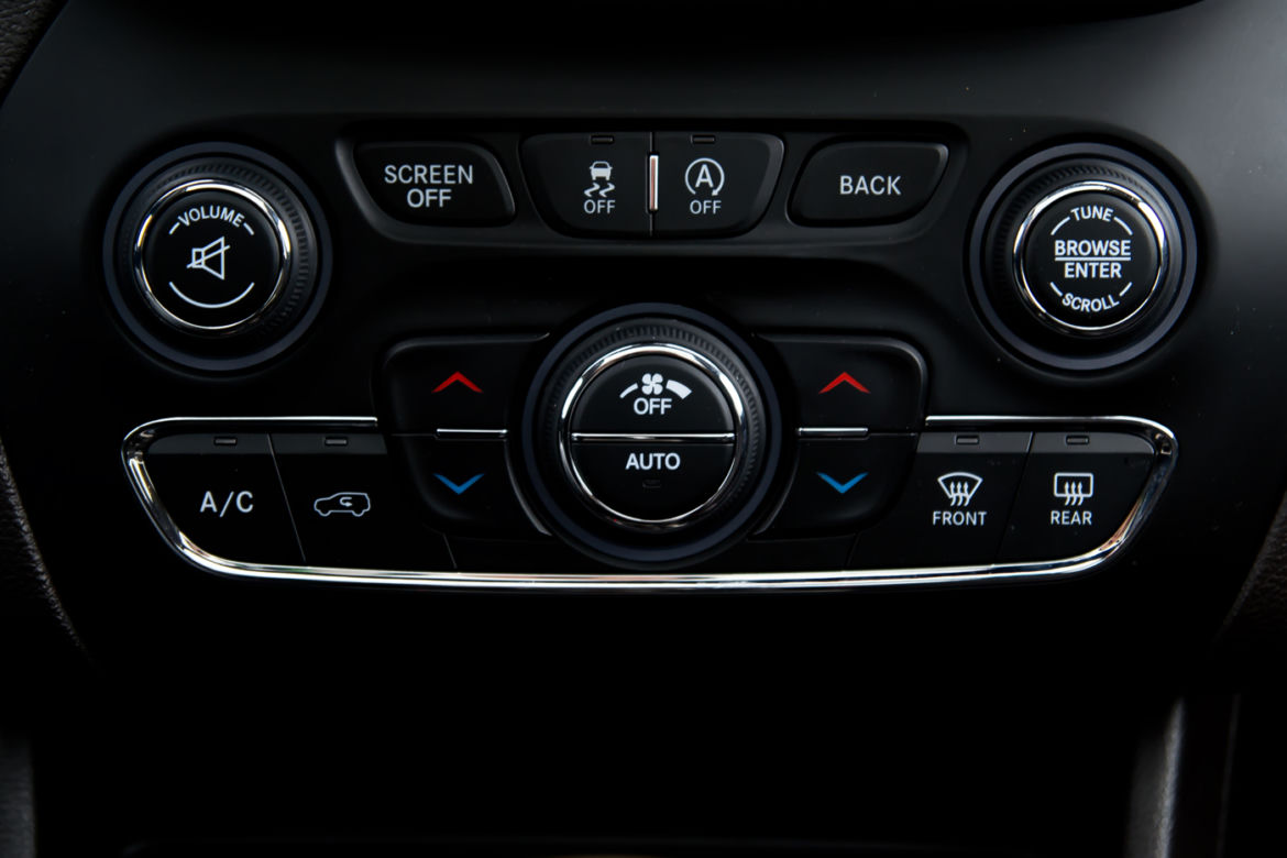 Jeep Cherokee Trailhawk V6 3.2 AT9 4x4