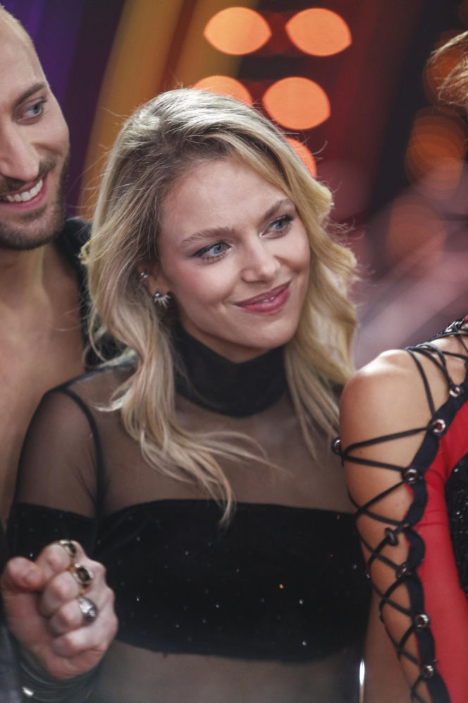 Vanessa Aleksander kiedyś i dziś. Tak na przestrzeni lat zmieniała się gwiazda "Wojennych dziewczyn"