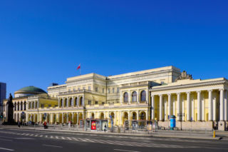 Tyle można zarobić w stołecznym ratuszu. Niektórzy mają wypłatę wyższą niż Trzaskowski!