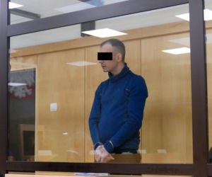 Bił, katował, a nawet przypalał genitalia 6-letniego Maksia. Chłopczyk umierał w męczarniach. Matka tylko się patrzyła