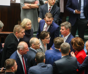 Sejmowy bunt przeciw cenzurze Kuchcińskiego