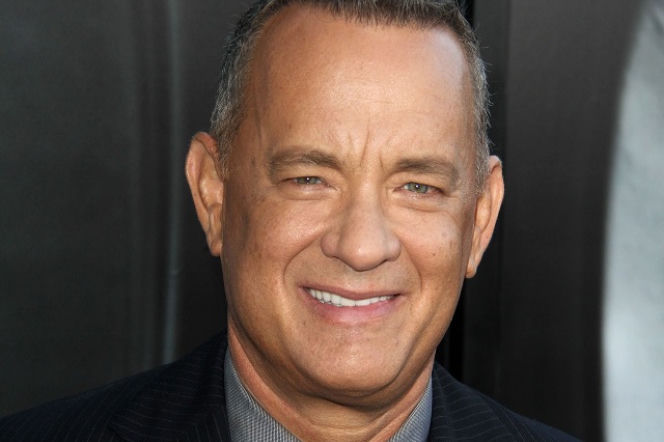 Tom Hanks śpiewa sto lat! Niesamowite VIDEO