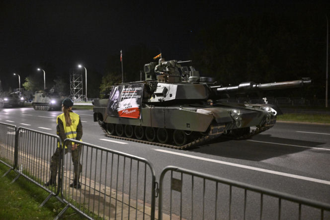 Nocna próba defilady wojskowej w Warszawie 2