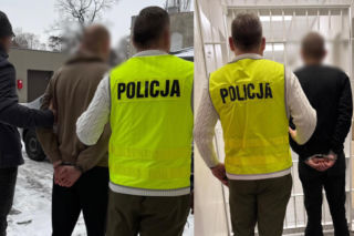 Piekło za zamkniętymi drzwiami. Dwaj bracia katowali własną matkę przez lata?! Trafili do aresztu