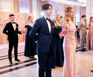 Studniówka siedleckiej Królówki 2026 - walc i polonez