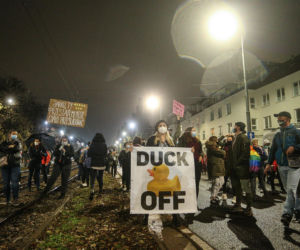 Nocne protesty pod domem Jarosława Kaczyńskiego