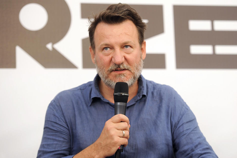 Robert Więckiewicz zaczynał w technikum budowlanym. Tak wyglądała jego niezwykła metamorfoza