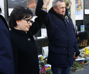Warszawa. Manifestacji pod hasłem: Matki wołają przestańcie strzelać do dzieci!