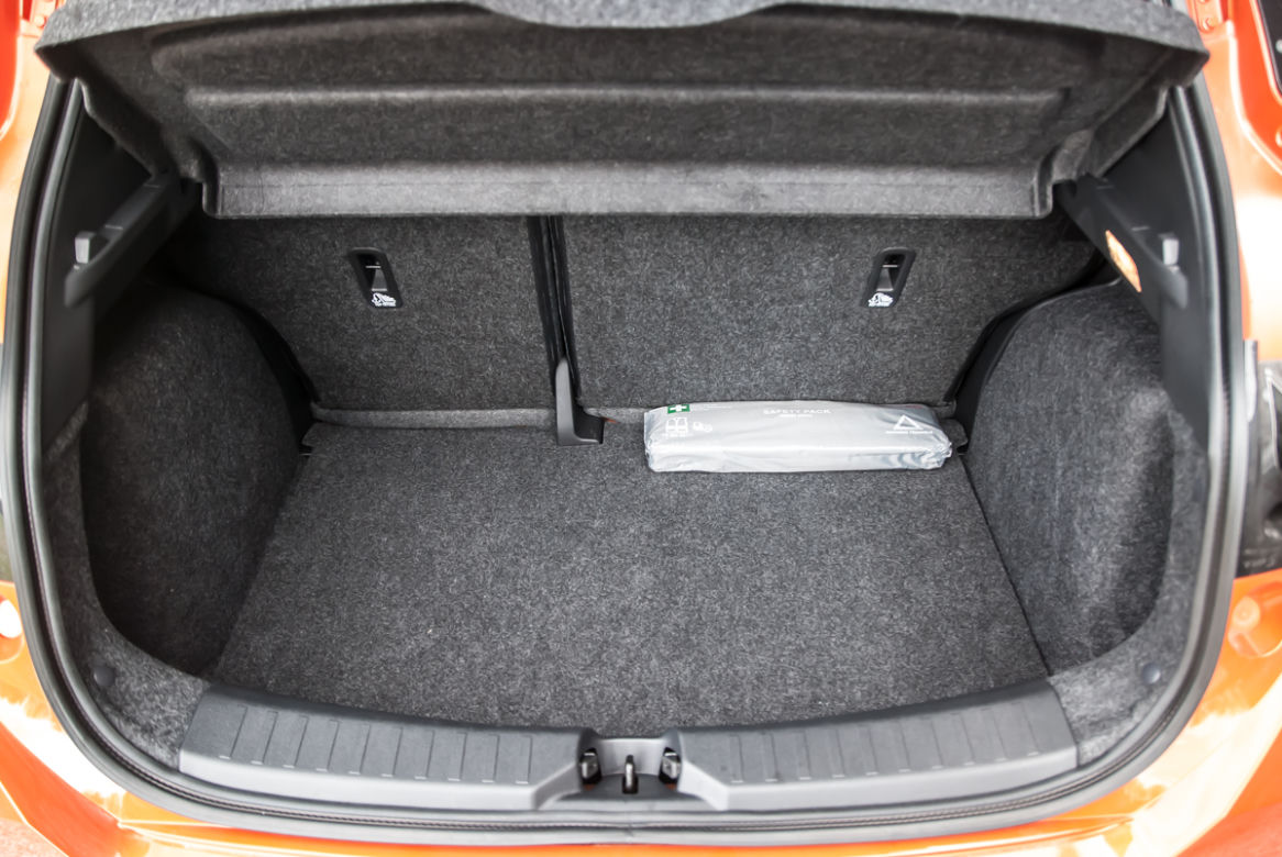 Nissan Micra V generacji