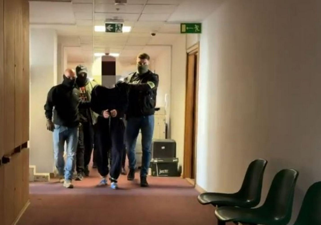 Zabójstwo na kampusie UW. Policja opublikowała wstrząsające nagranie. Pokazali wszystko