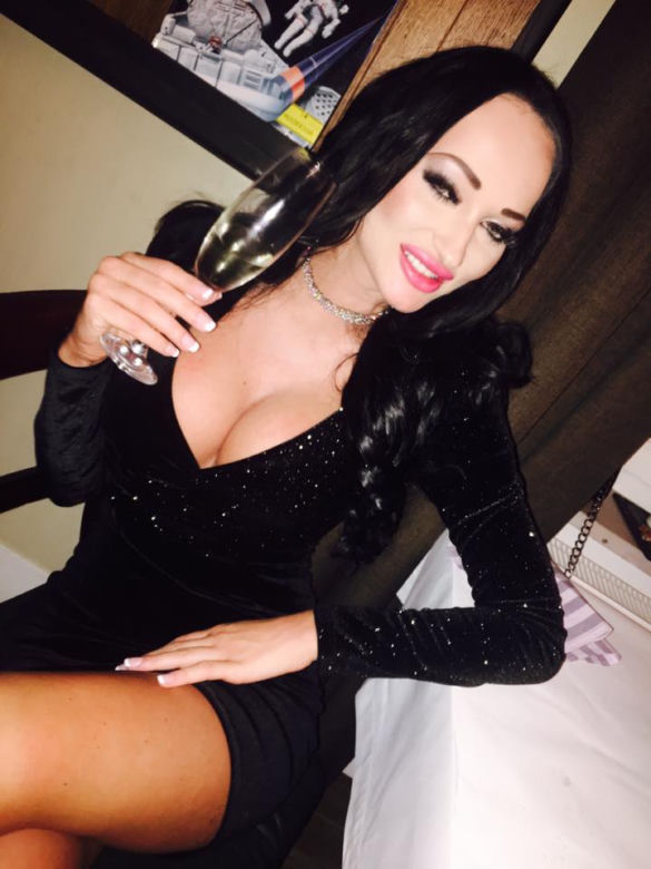MAŁGORZATA NEFRETETE GODLEWSKA