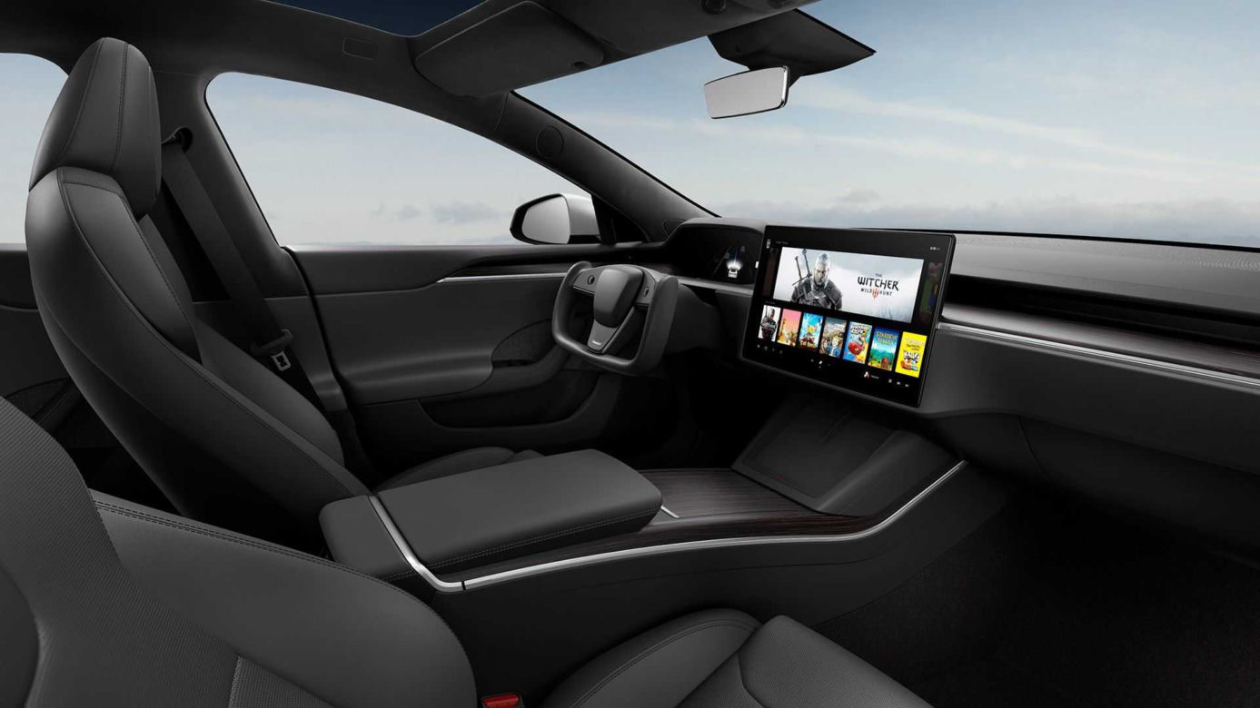 Tesla Model S lifting 2021