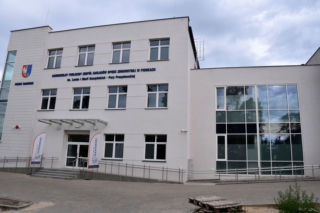 Zamiast łóżek na chirurgii zwiększenie miejsc w ZOL. Dyrekcja przedstawia plan jak poprawić kondycje finansową placówki.