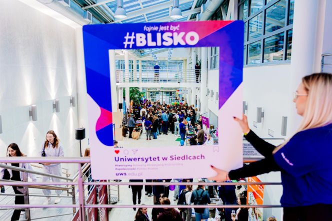 Tłumy młodych ludzi na kampusie. Dzień Otwarty 2025 na Uniwersytecie w Siedlcach za nami