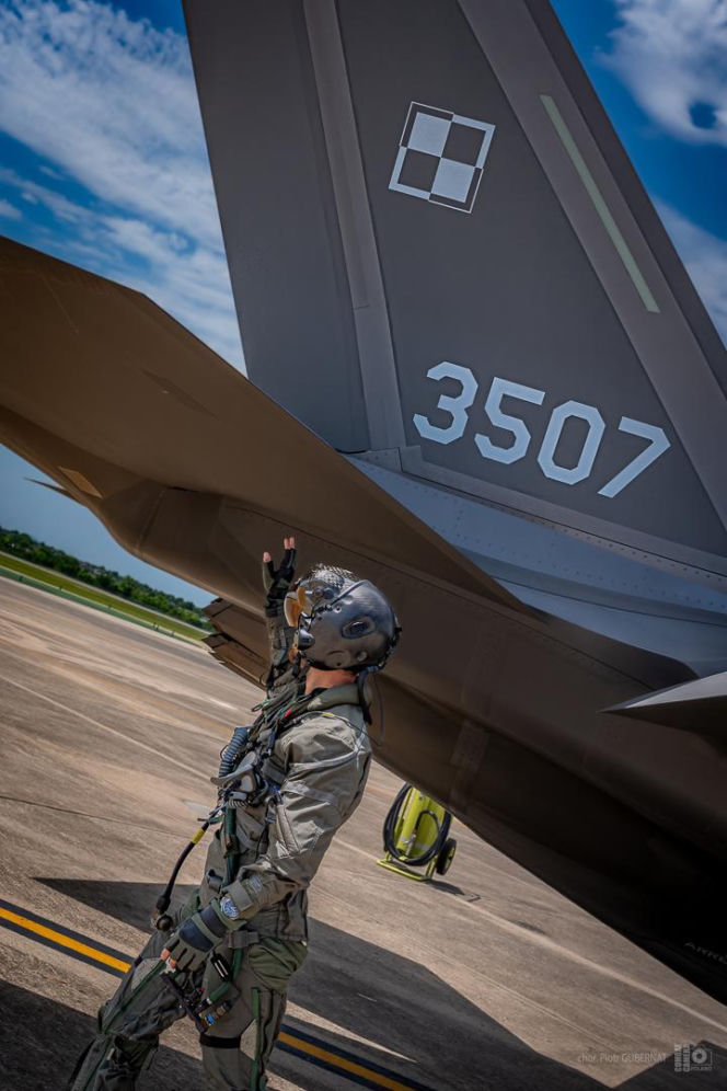 Polskie F-35 w powietrzu. Rajd "Powitanie z Polską" nad największymi miastami