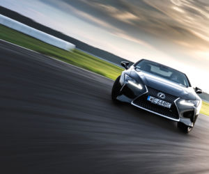 Lexus LC500 na torze Silesia Ring