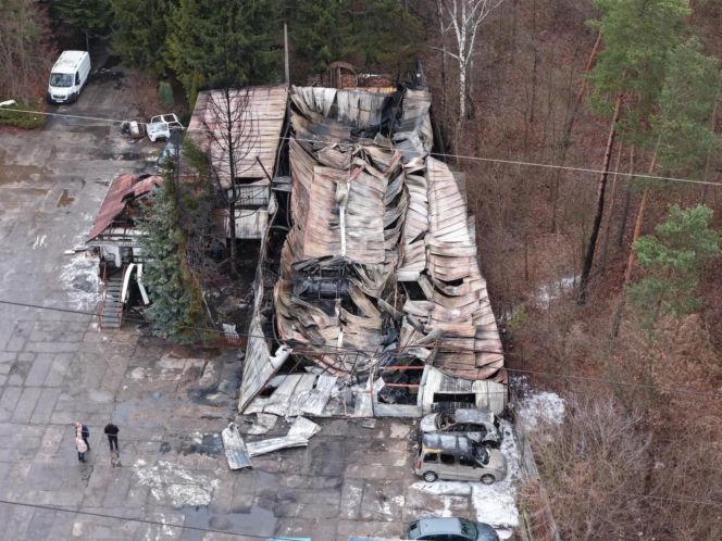 Potężny pożar hali w Warszawie. Wszystko spłonęło, zostały tylko zgliszcza