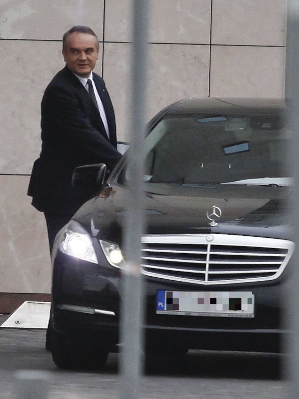 Waldemar Pawlak korzysta z limuzyny Mercedes-Benz E 350 4MATIC