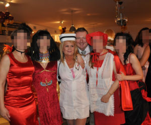 Męski striptiz na samorządowej imprezie