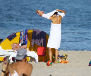 Anna Czartoryska-Niemczycka na plaży