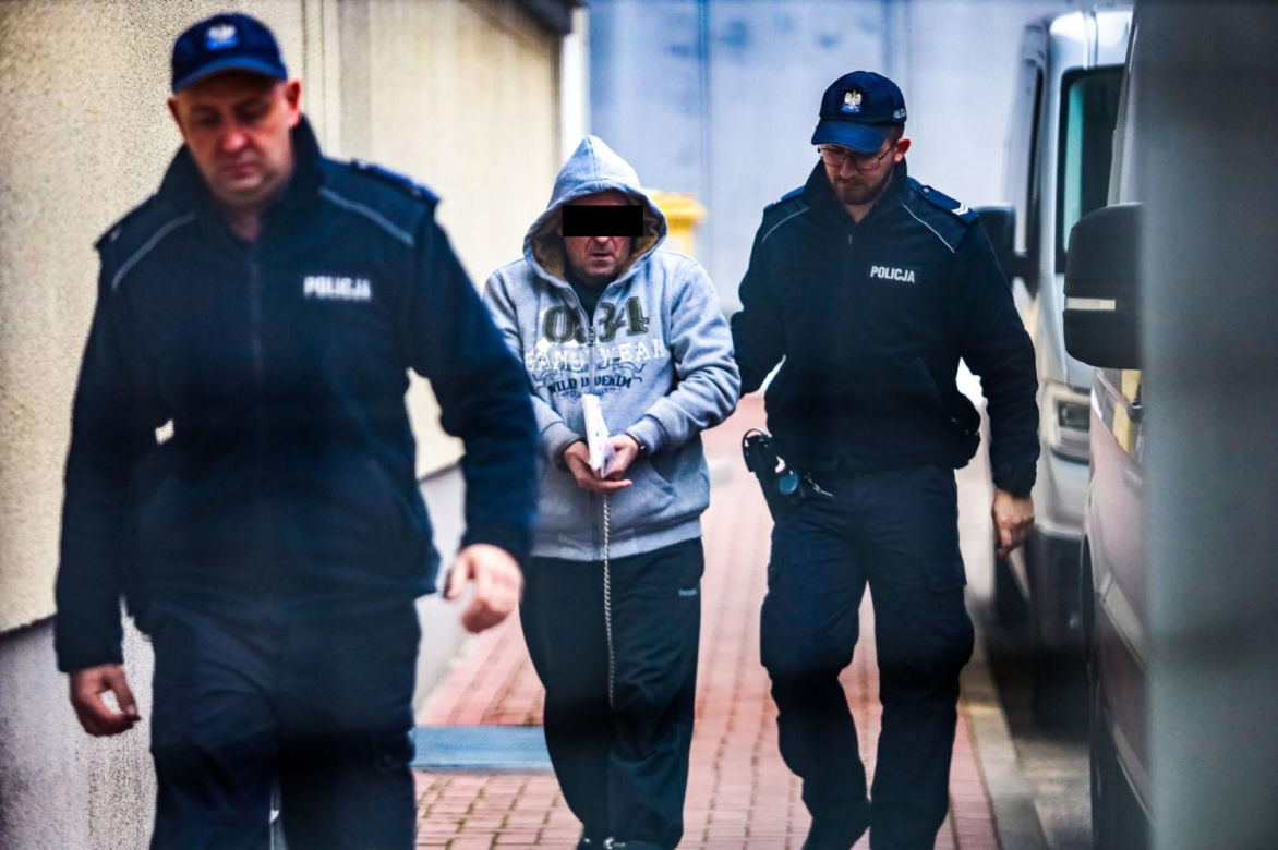 Emerytowany żołnierz wypchnął żonę z balkonu. Sąd nie miał litości!