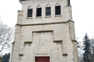 To jedno z najpiękniejszych miast w województwie łódzkim. Jest też jedną z najstarszych osad w Polsce