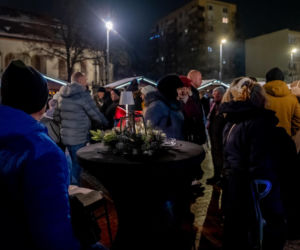 Ruszył świąteczny Jarmark w Bytomiu. Kultowy tramwaj i kaszanka wikinga