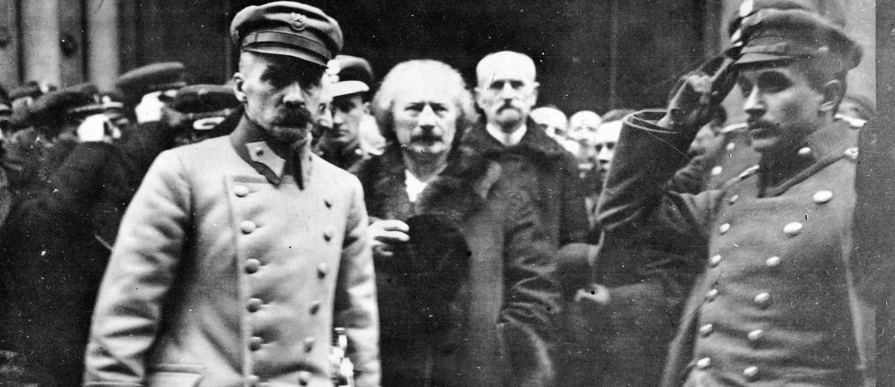Krzyk narodzin II RP. Sejm II RP 17 marca 1921 roku uchwalił pierwszą, nowoczesną konstytucję