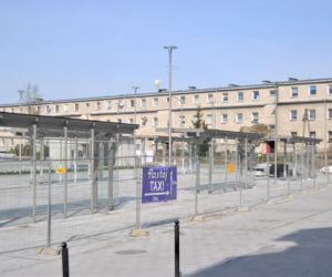Remont przed dworcem PKP w Iławie - marzec 2020
