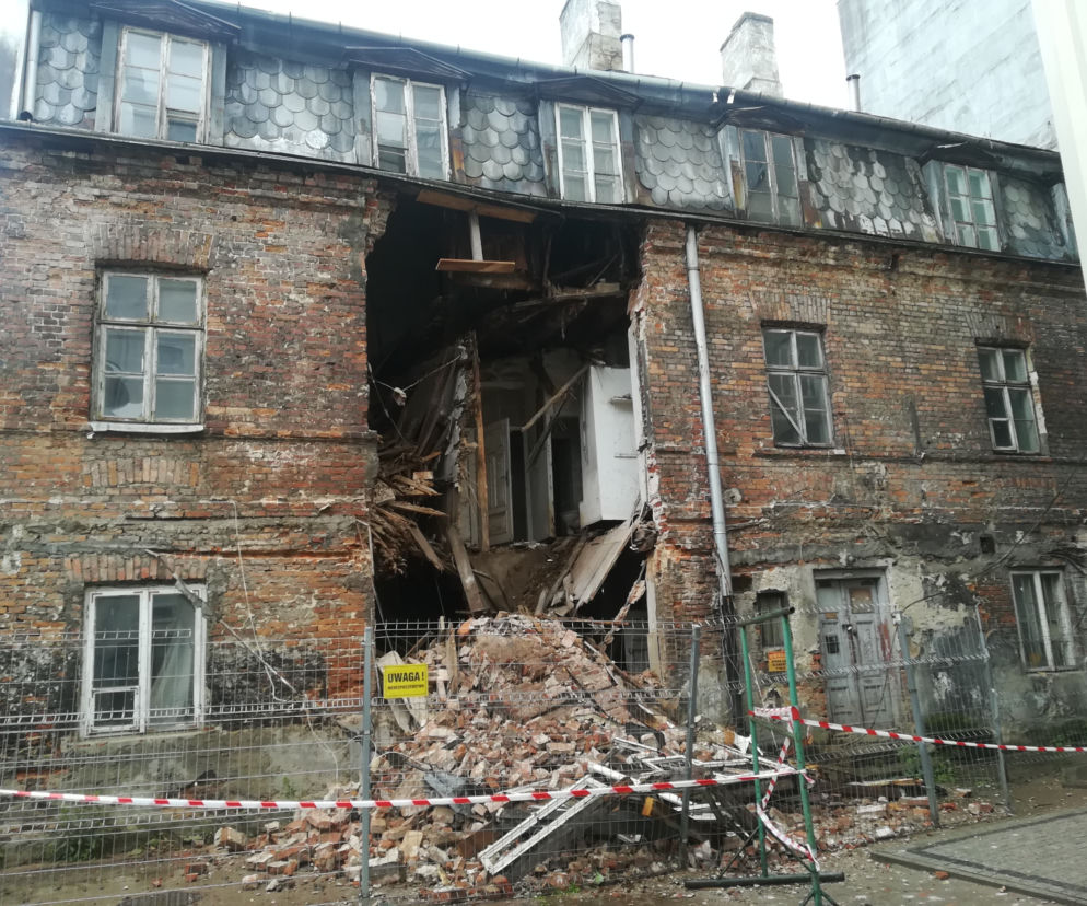 Zawaliła się zabytkowa kamienica przy ulicy Poznańskiej