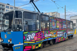 Kultowy wrocławski tramwaj na licytacji WOŚP. Cena rośnie w zawrotnym tempie! [ZDJĘCIA]