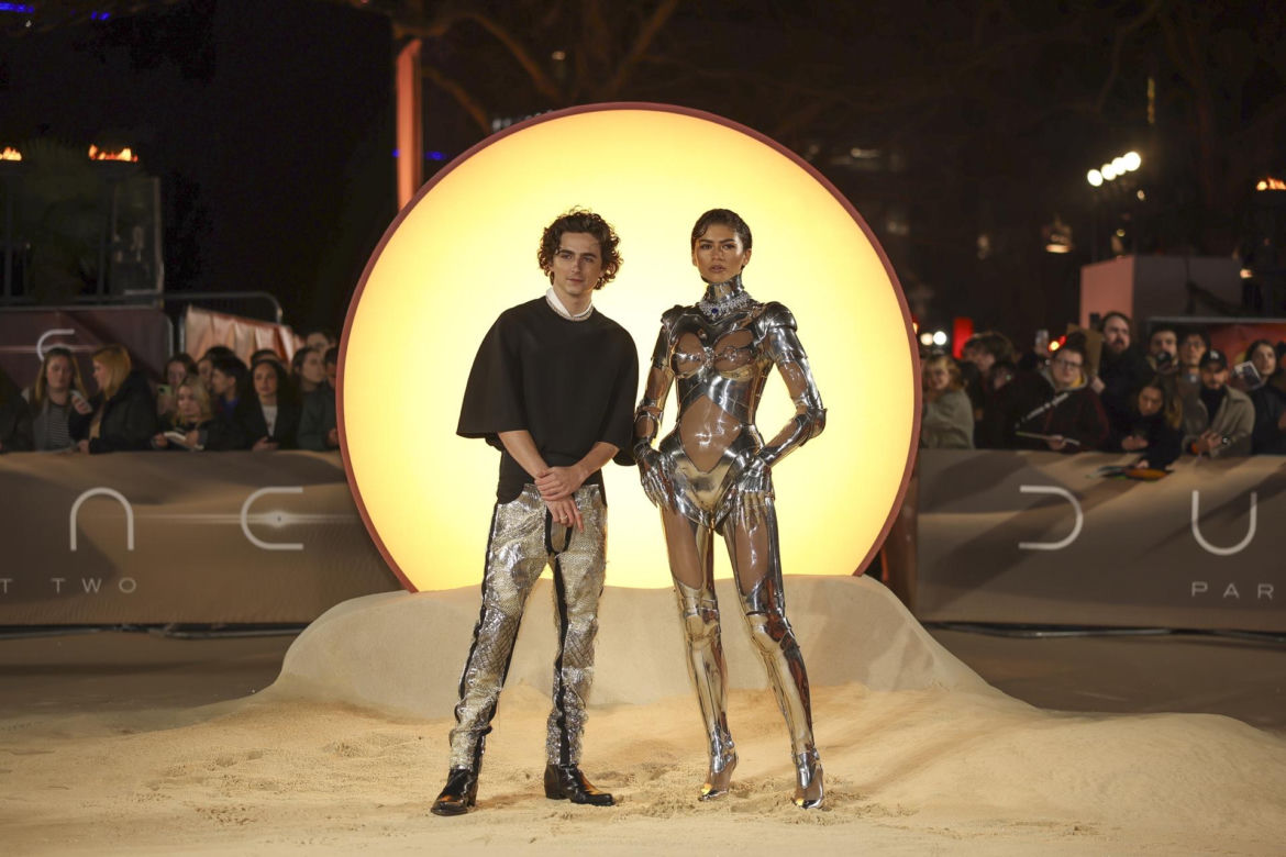 Zendaya niczym seksowny robot na premierze Diuny 