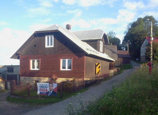 Niezwykła wieś w Beskidach na granicy trzech państw