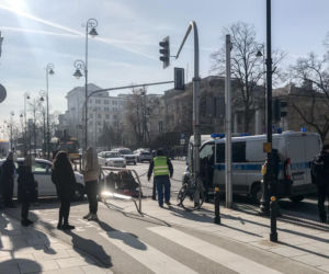 Rowerzystka potrącona na rogu Pięknej i Aleji Ujazdowskich