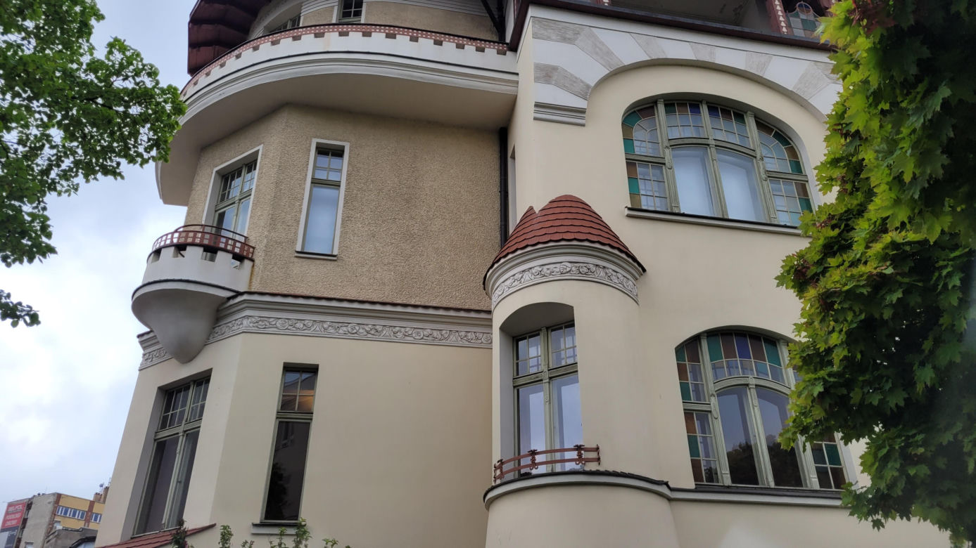 To najpiękniejsza kamienica w Olsztynie według AI. „Zachwyca misternymi detalami”