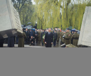 Tusk ścigany za Smoleńsk