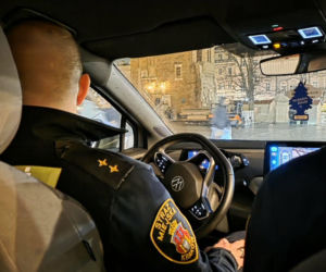 Kobieta pobita i spryskana gazem na rynku w Krakowie. Miała rozerwane ucho