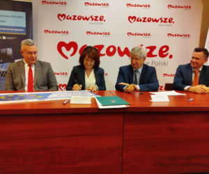 Podpisanie umowy na dotację unijną dla SPZOZ w Węgrowie na remont przychodni w Łochowie