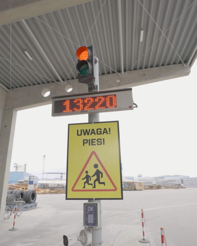 Maciej Janowski porzucił motocykl dla 10-tonowej bestii! Groziła mu praca na etacie