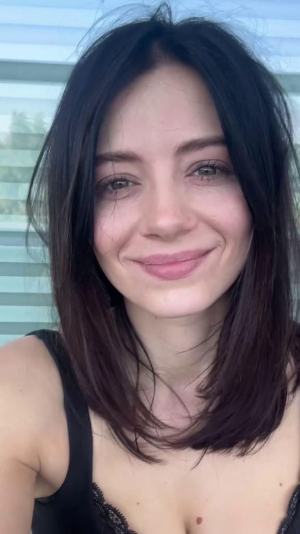 Adriana Kalska zaświeciła biustem! Fani oszaleli w komentarzach